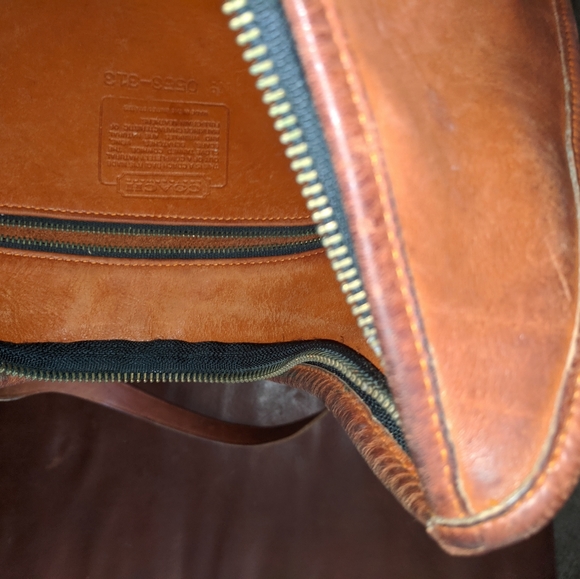Coach saddle style purse /bag - Picture 3 of 3